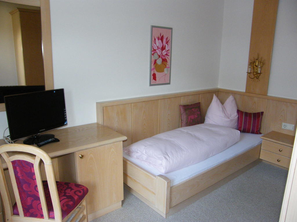 Katharina'S Sleepover - Budget Holiday Home カプルーン 部屋 写真